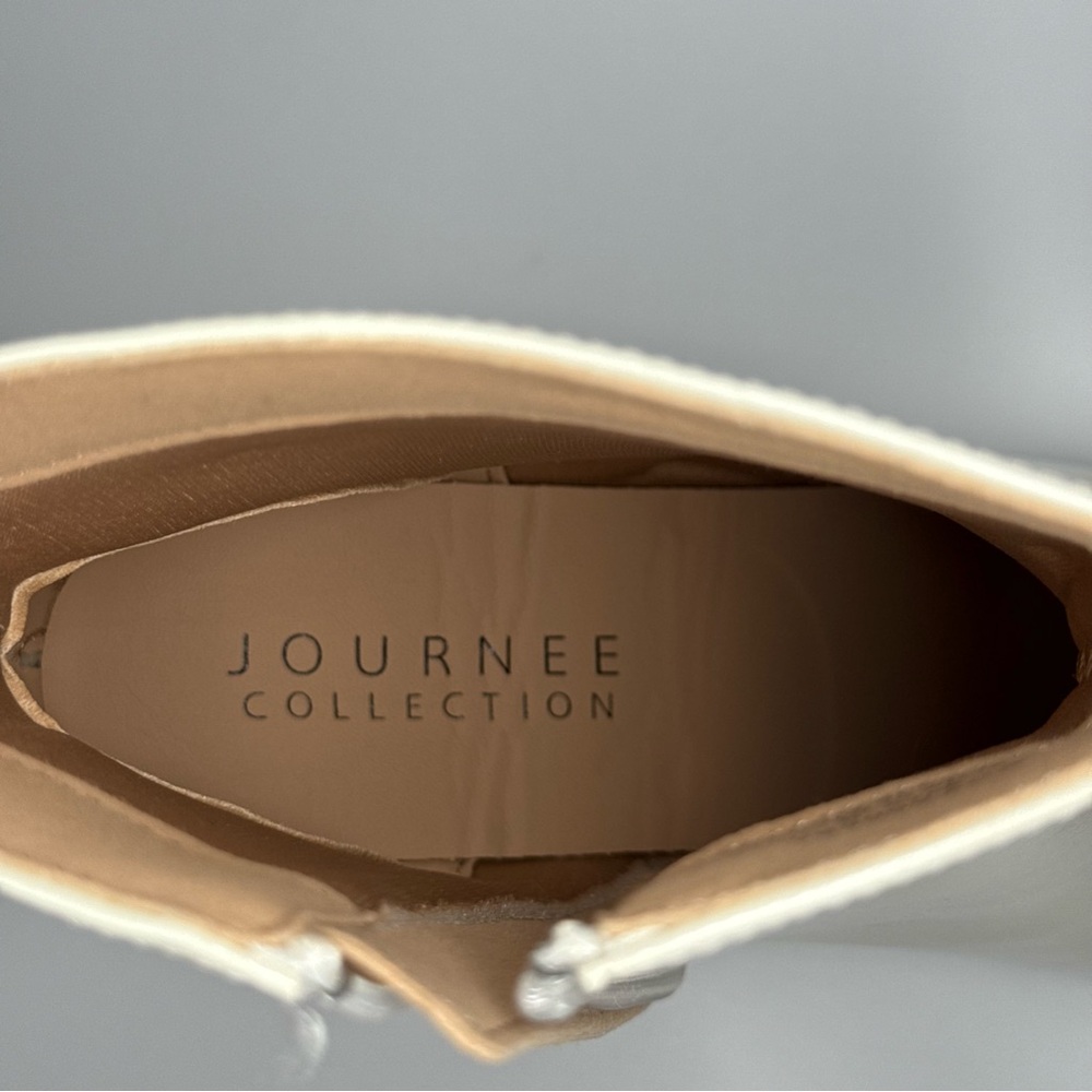 NEW Journee Collection Haylinn White Heeled Boots Size 9 US Tru Comfort Foam - Picture 8 of 12